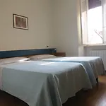 تري ري 3* كومو