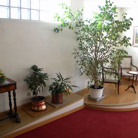 Отель Tre Re Комо