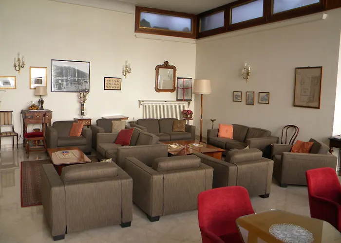 Отель Tre Re Комо